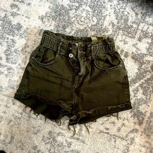 Zara olive green shorts